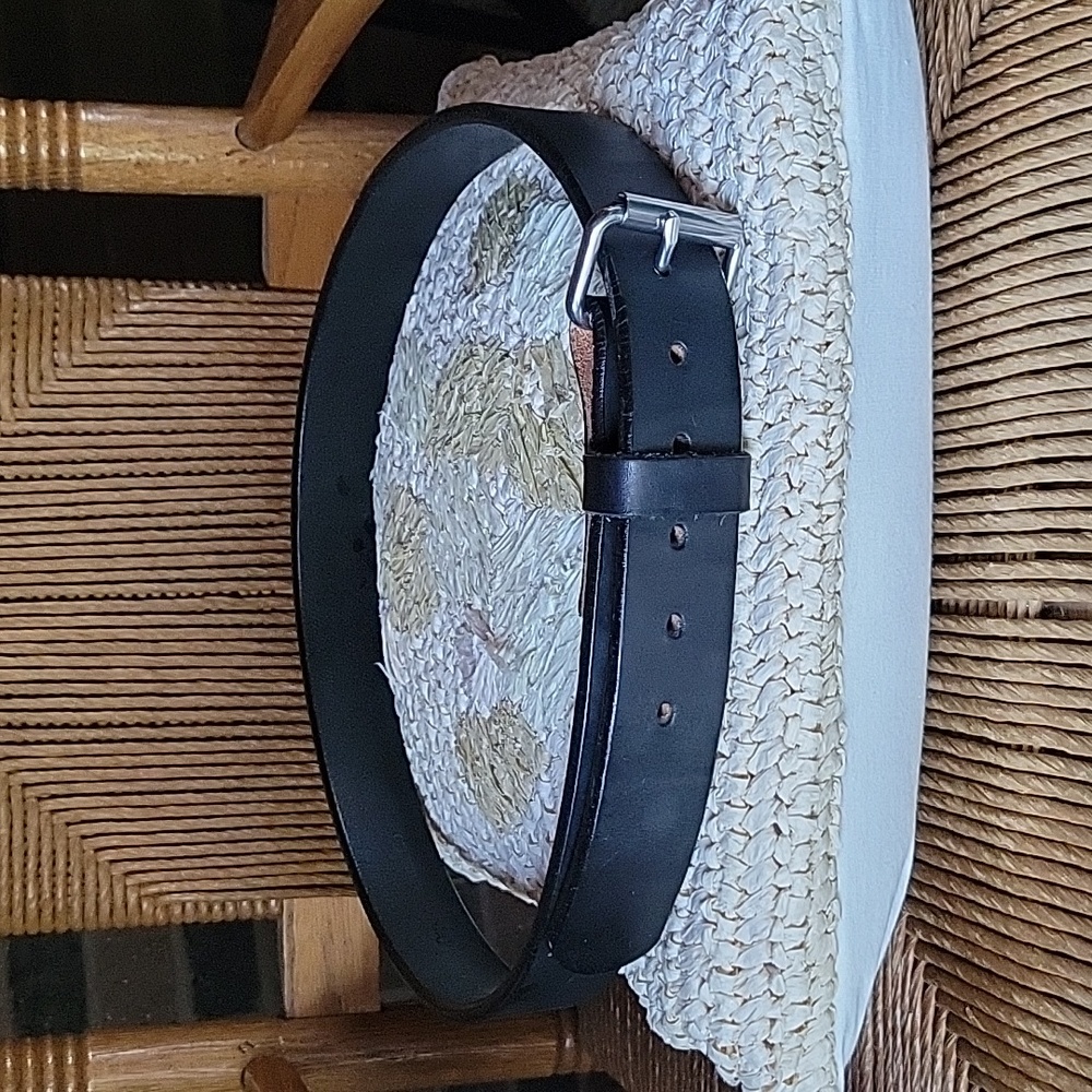Detroit Leather Company black belt size 42